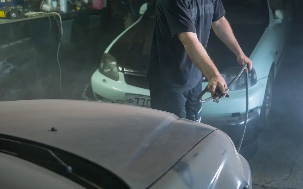 Réparation d'un élément de carrosserie accidenté