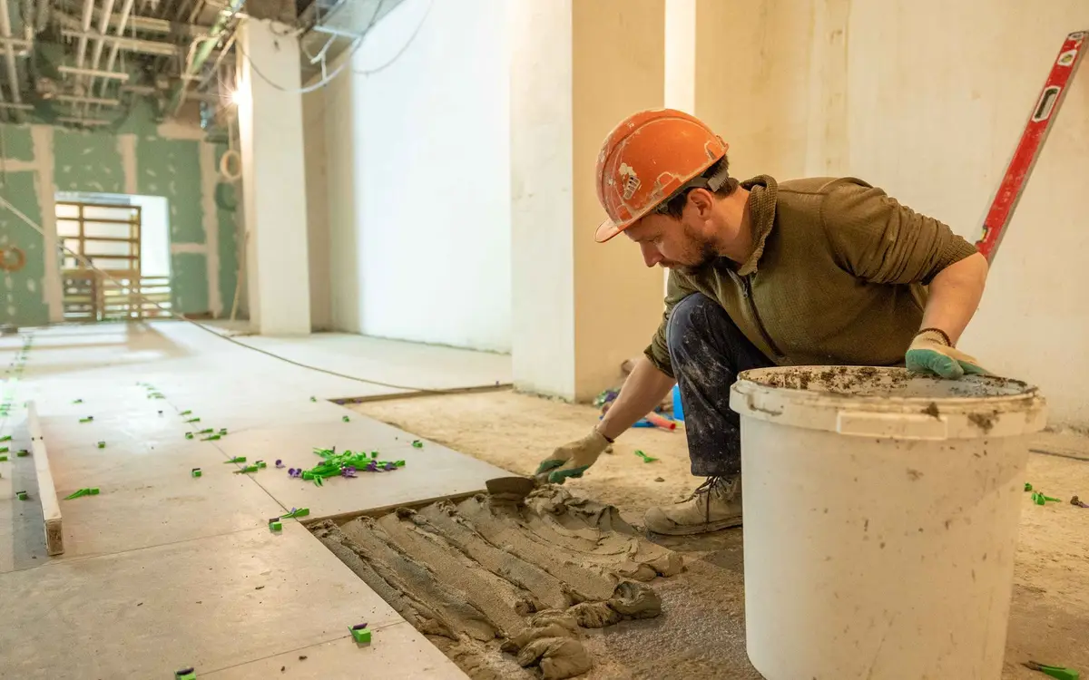 Laying a floor covering