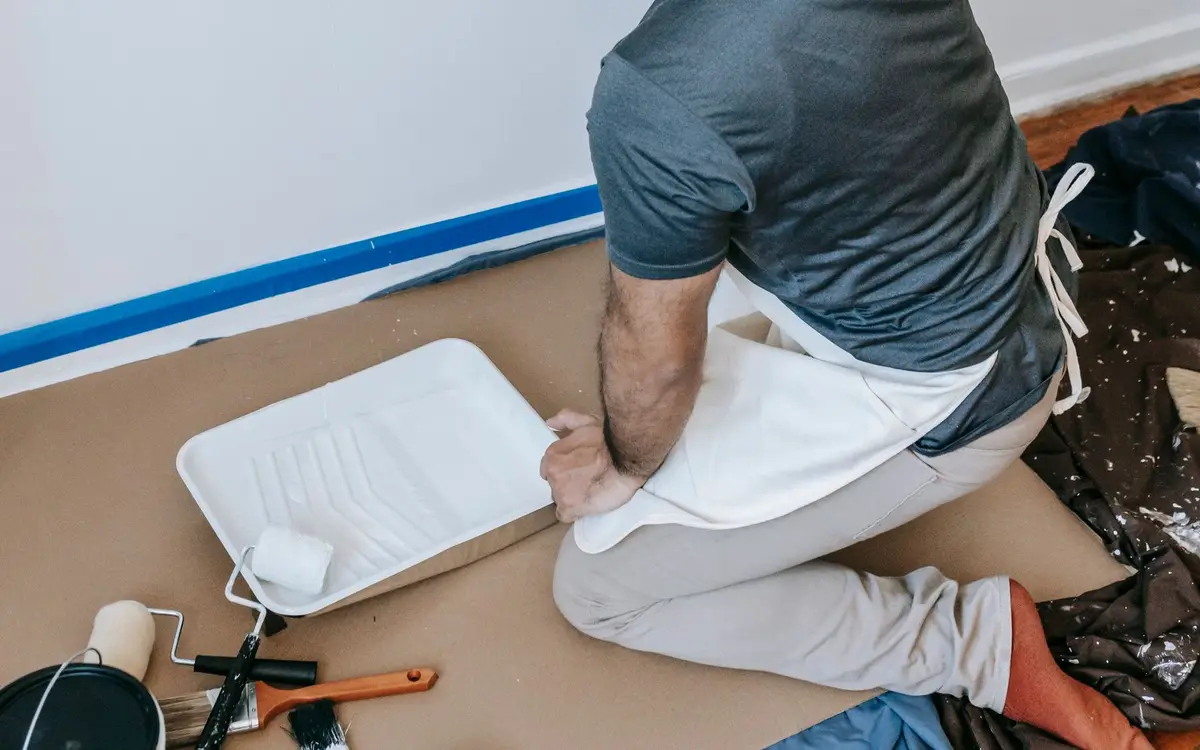 Mise en peinture d'un mur intérieur