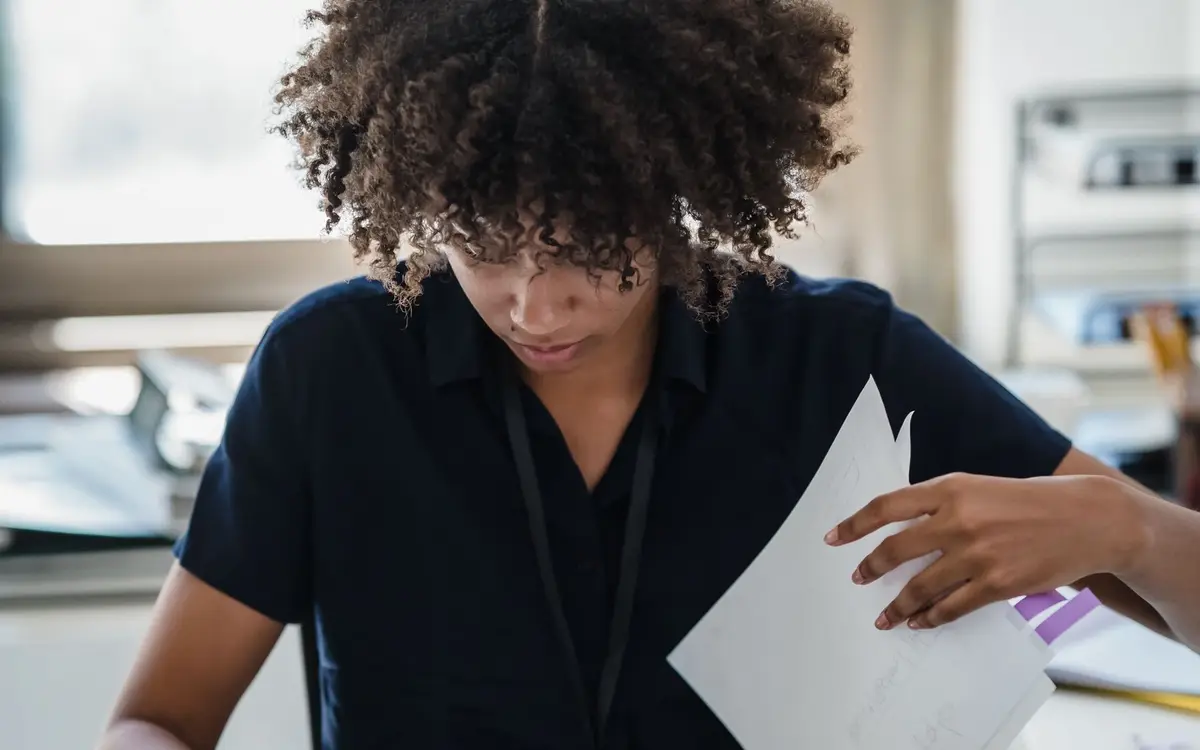 Traitement de dossiers dans un bureau